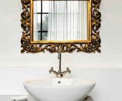 Frame mirror